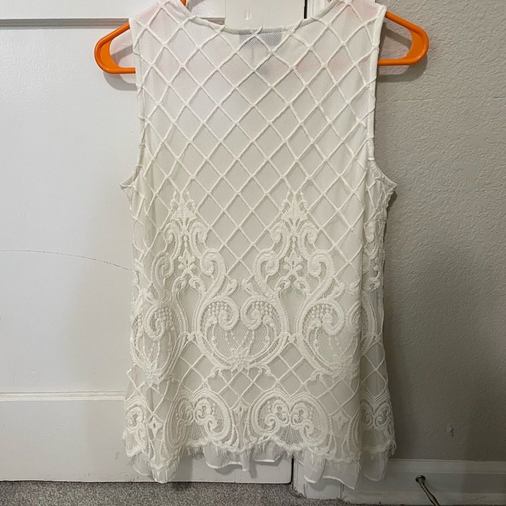 Alfani White Lace Top Size Small - Picture 2 of 5